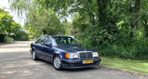 Image 9/25 of Mercedes-Benz 500 E (1993)
