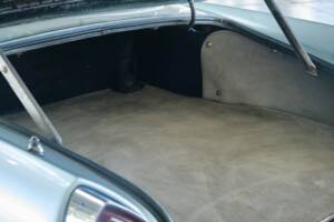 Bild 29/50 von Lancia Flaminia GT 2.5 3C Touring (1963)