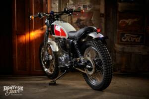 Bild 32/45 von Yamaha DUMMY (1981)