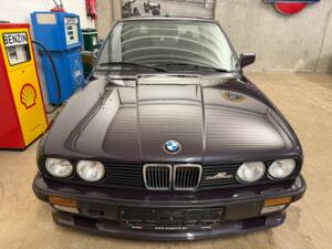 Image 4/18 of BMW 325i (1986)