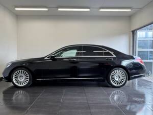 Image 7/30 of Mercedes-Benz S 350 d L (2018)