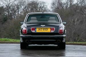Image 7/50 of Bentley Arnage R (2006)