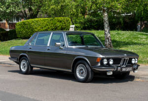 Image 2/29 of BMW 3,3 L (1975)