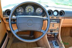 Image 44/50 of Mercedes-Benz 560 SL (1987)