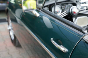 Image 33/50 of MG MGB (1969)