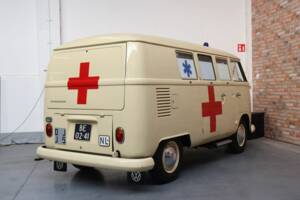 Immagine 4/8 di Volkswagen T1 panel van (1965)