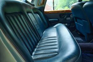 Image 43/46 of Rolls-Royce Silver Shadow I (1974)