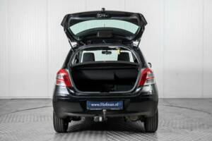 Bild 40/50 von Toyota Yaris 1.33 VVT-i (2011)