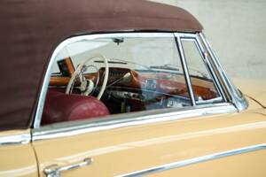 Immagine 31/50 di Mercedes-Benz 220 S Cabriolet (1958)