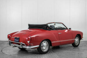 Afbeelding 2/50 van Volkswagen Karmann Ghia 1600 (1971)