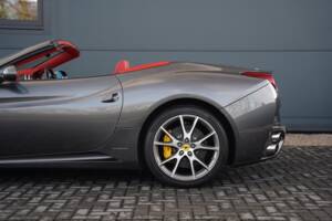 Image 24/50 of Ferrari California (2009)