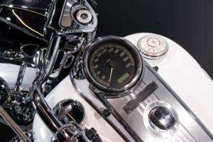Image 29/50 of Harley-Davidson DUMMY (2010)