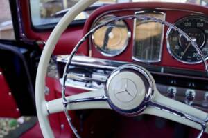 Obraz 32/50 pojazdu Mercedes-Benz 300 SL Roadster (1959)