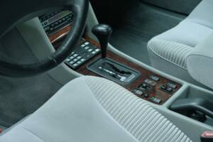 Bild 35/50 von Mercedes-Benz 500 SE (1990)