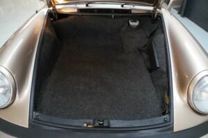 Immagine 20/50 di Porsche 911 SC 3.0 (1982)