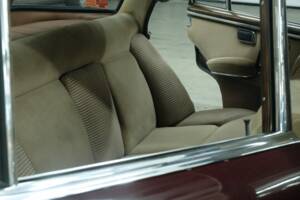 Image 44/50 of Mercedes-Benz 300 SE lang (1965)