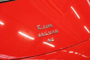 Bild 40/44 von Jaguar E-Type (2+2) (1969)