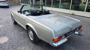 Image 19/26 de Mercedes-Benz 280 SL (1970)
