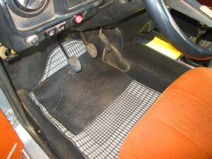 Immagine 25/81 di Alfa Romeo Alfetta 1.8 (1976)