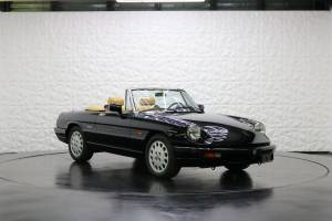 Imagen 7/38 de Alfa Romeo 2.0 Spider (1990)
