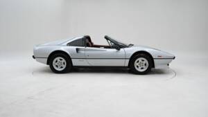 Immagine 6/15 di Ferrari 308 GTS Quattrovalvole (1983)