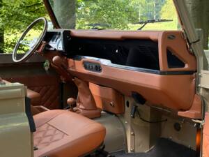 Bild 12/44 von Land Rover Defender 90 Td5 (1999)