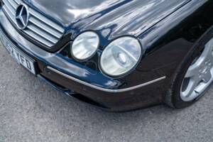 Bild 16/37 von Mercedes-Benz CL 55 AMG (2002)