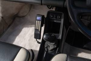 Image 34/52 of Porsche 911 Carrera 3.2 (1989)
