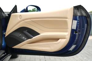 Image 14/50 of Ferrari California T (2015)