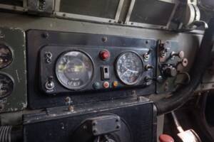 Image 41/50 de Land Rover 88 (1974)