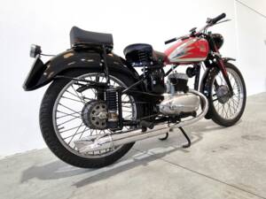 Image 13/18 de Moto Morini 125 (1951)