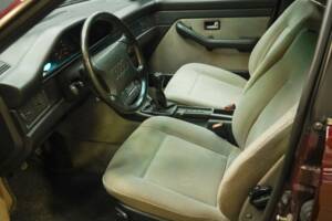 Image 41/50 de Audi 100 - 2.3E quattro (1990)