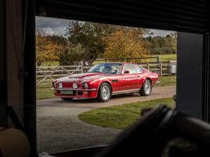 Image 23/75 de Aston Martin V8 Vantage (1985)
