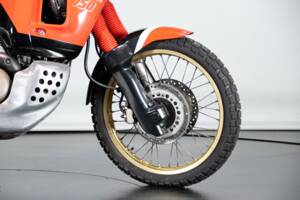 Bild 32/50 von Honda DUMMY (1991)