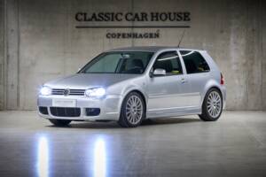 Bild 2/100 von Volkswagen Golf IV 3.2 R32 (2002)