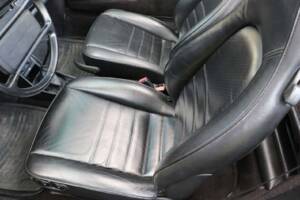 Image 8/11 de Porsche 911 Carrera 3.2 (1988)