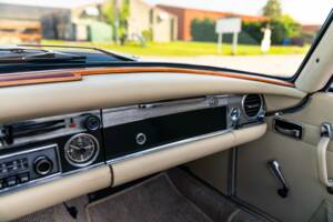 Bild 20/44 von Mercedes-Benz 280 SL (1968)