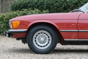Bild 23/50 von Mercedes-Benz 280 SLC (1975)