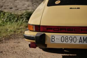 Image 13/77 de Porsche 911 2.7 S (1974)