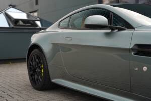 Bild 45/50 von Aston Martin V12 Vantage AMR (2017)