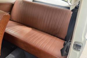 Image 15/27 of Volkswagen Beetle 1300 (1966)
