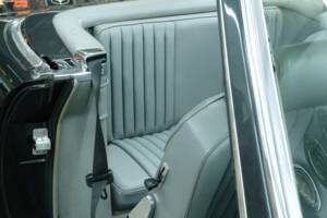 Image 30/50 de Mercedes-Benz 560 SL (1988)