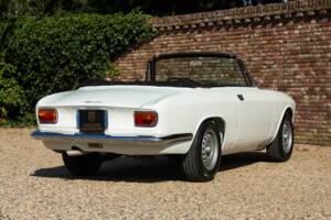 Image 41/50 of Alfa Romeo Giulia 1600 GTC (1966)