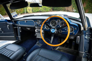 Image 11/14 of Aston Martin DB 4 Convertible (1963)