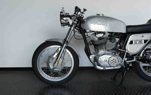 Image 30/64 of Ducati 350 Desmo (1971)
