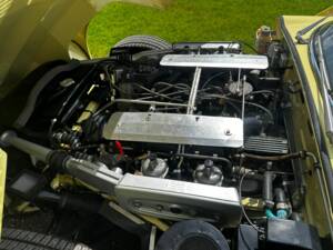 Imagen 33/39 de Jaguar E-Type V12 (2+2) (1972)