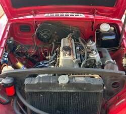 Image 17/50 of MG MGB GT (1972)