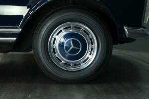 Image 30/30 of Mercedes-Benz 280 SL (1968)