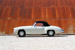 Image 9/33 de Mercedes-Benz 190 SL (1959)