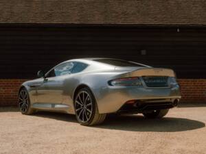 Image 4/96 of Aston Martin DB 9 GT "Bond Edition" (2015)